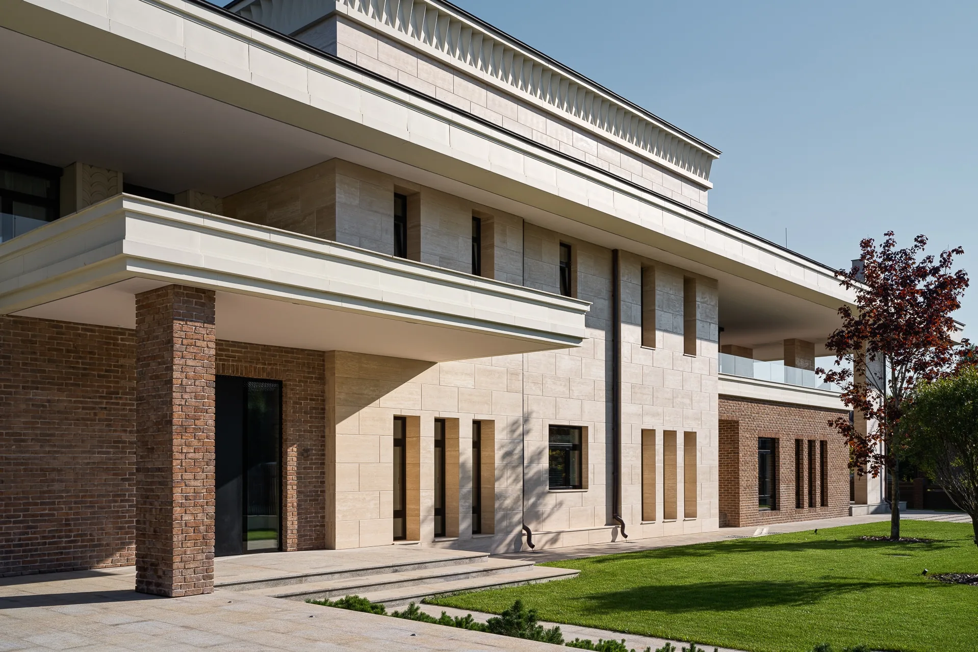 Mansion Embrace — архитектура — кадр 2
