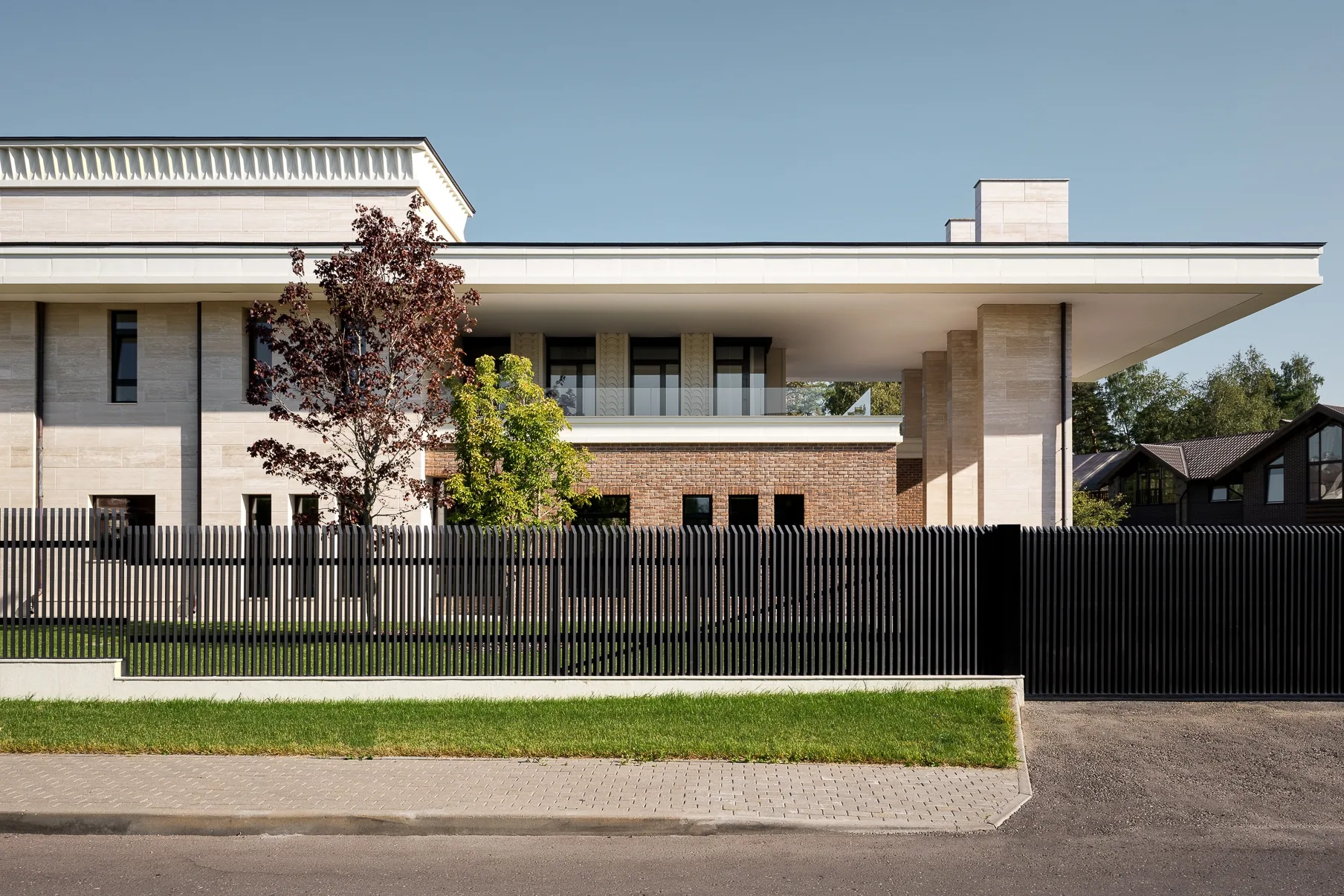 Mansion Embrace — архитектура — кадр 4